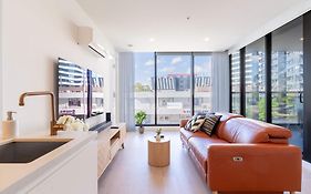 Modern Luxury 2B2B Sky Garden Smarttv